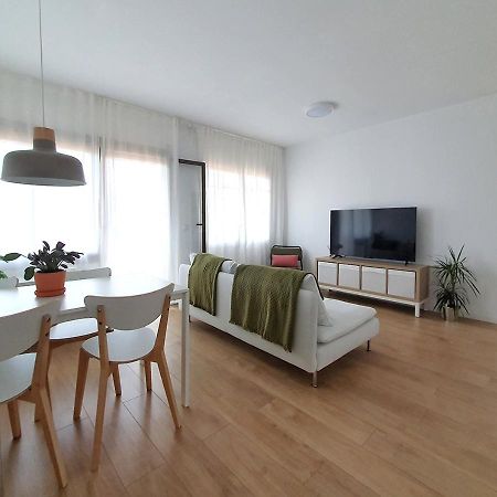 Acojedor Piso Cerca Del Metro Apartment กอร์เนยา เดอ ลูเบรอกาต ภายนอก รูปภาพ