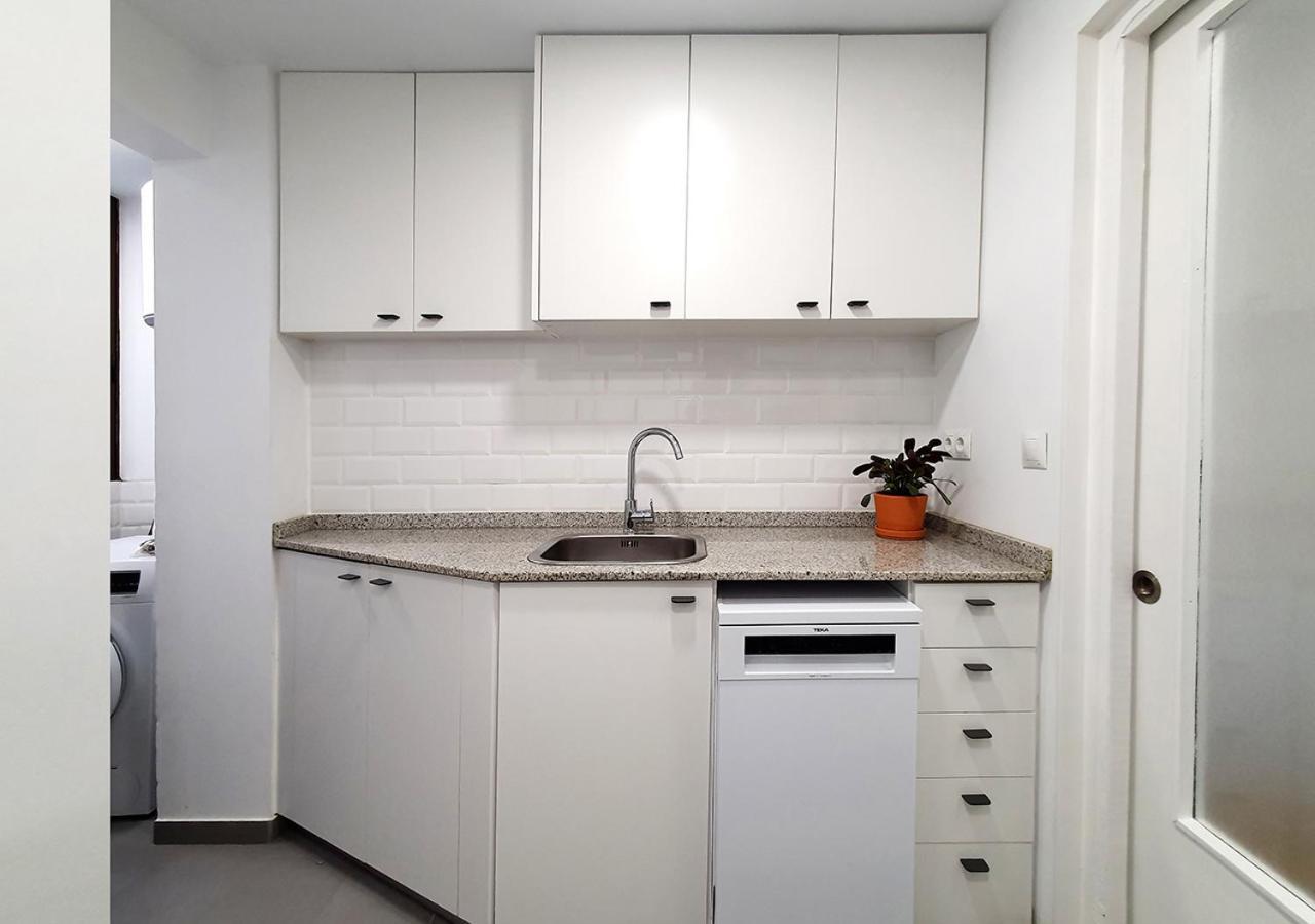 Acojedor Piso Cerca Del Metro Apartment กอร์เนยา เดอ ลูเบรอกาต ภายนอก รูปภาพ